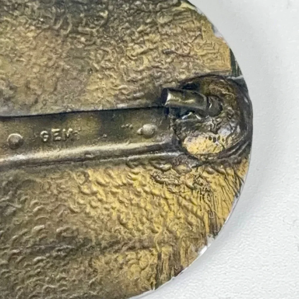 Vintage Pontiac Chief of the Sixes‎ Belt Buckle Brass Tone GEM Automotive Badge